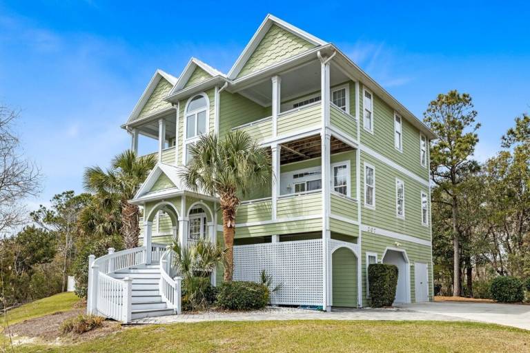 House  Emerald Isle