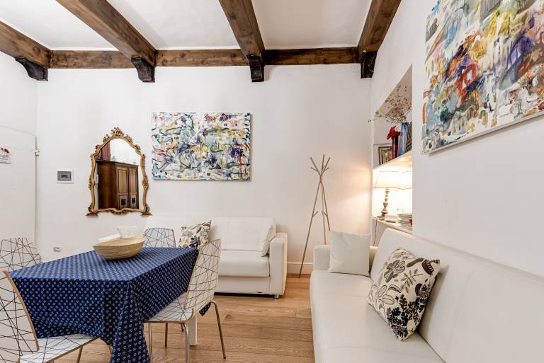 Apartment 'Quiet Independent At The Duomo' with Wi-Fi and Air Conditioning — photo 4