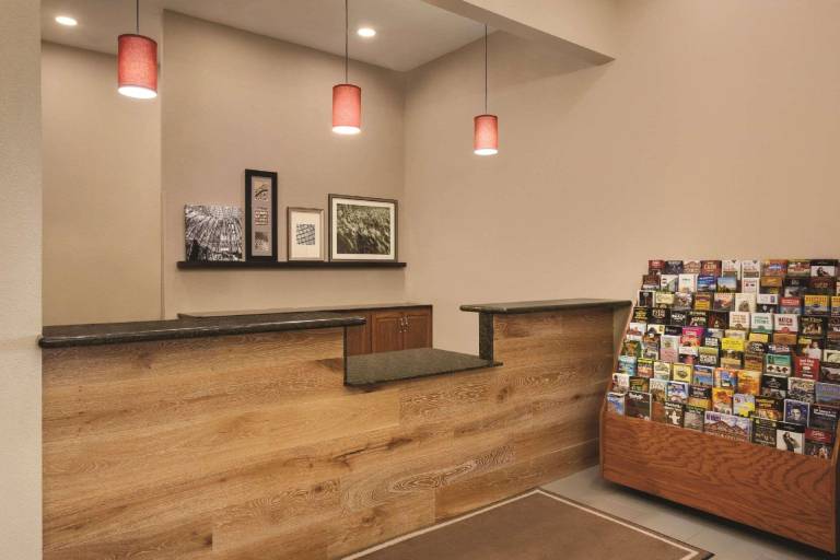 Country Inn & Suites by Radisson, Goodlettsville, TN — photo 4