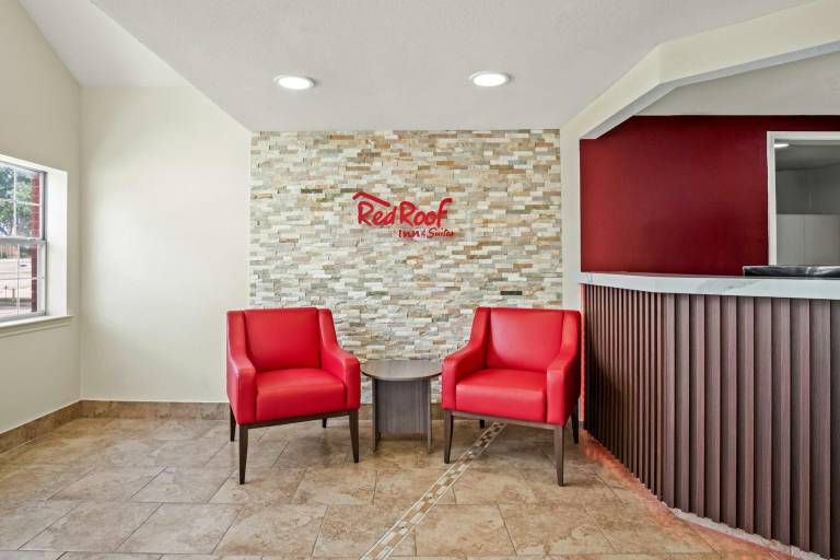 Red Roof Inn & Suites Euless - DFW Airport Southwest — photo 4