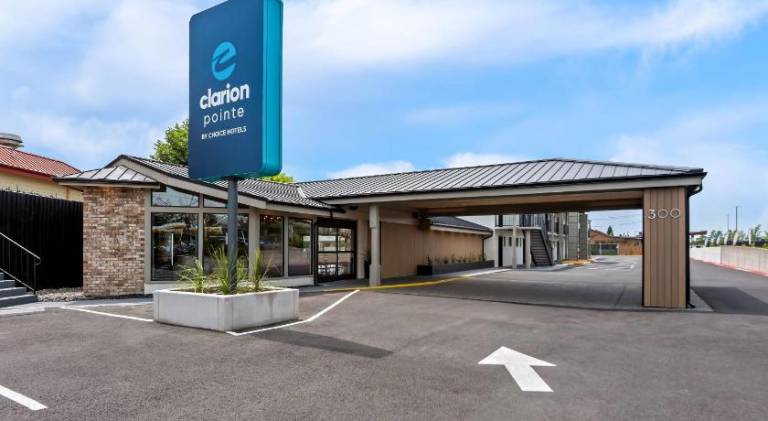 Clarion Pointe Mount Vernon - Burlington in Mount Vernon, WA