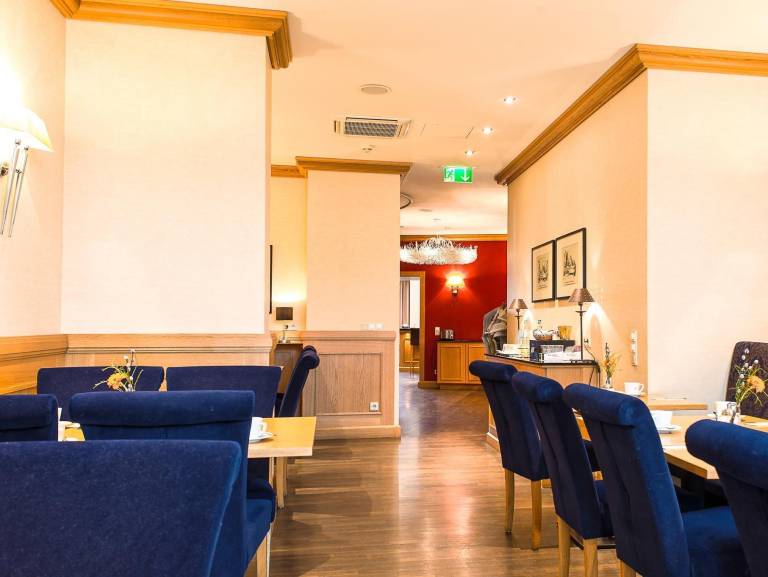 Townhouse Hotel — photo 3