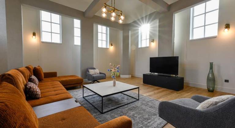 201 m&sup2; Apartment mit Hotelservice