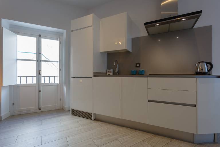 Big rental apartment | Next to Cádiz Cathedral | Perfect for remote work | Pets allowed — photo 5