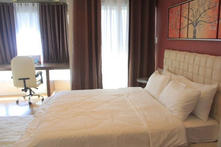 Holiday apartment with pool in Taguig