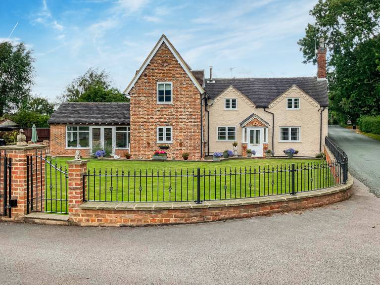 Children-friendly cottage with garden | Pet-friendly in Stafford