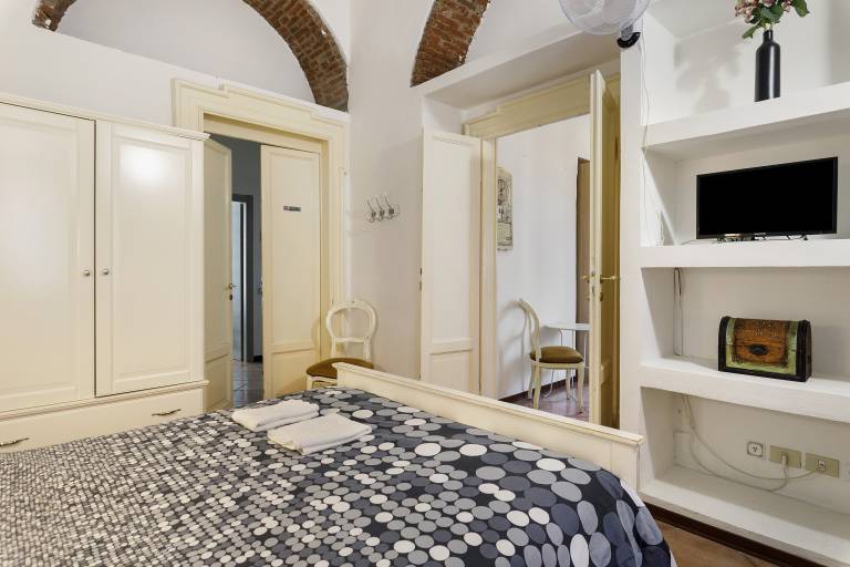 Private room with barbecue & fast internet | Close to Porta Torre — photo 3