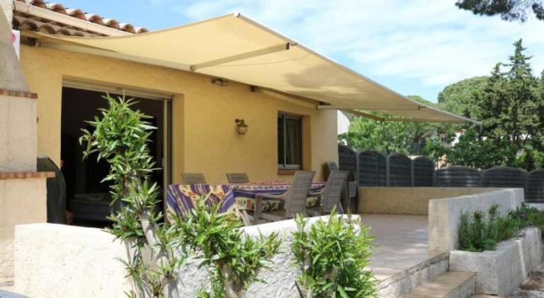 Vacation home with 3 rooms for 6 persons in Sainte-Maxime