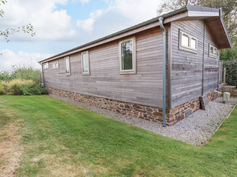 Cottage Dobwalls and Trewidland