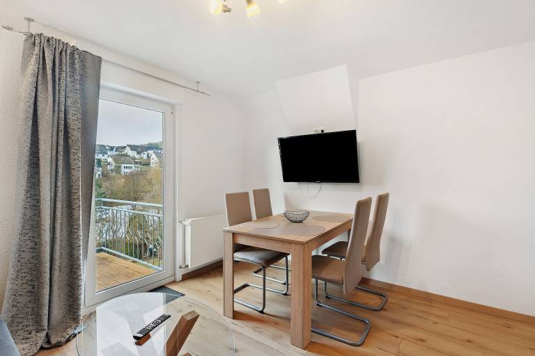 Apartment 'Klose' with Private Terrace, Balcony and Wi-Fi — photo 4