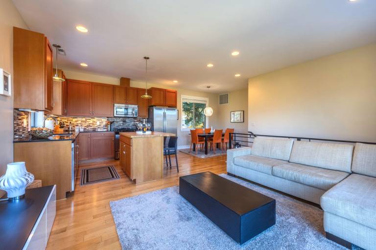 Child-friendly vacation home with patio | Dogs allowed — photo 3