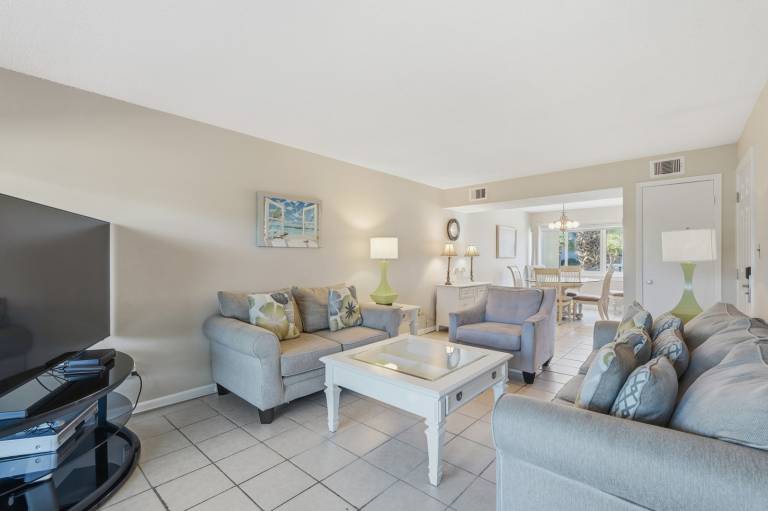206C - 2BR/1 Bath at Seaspray Condos on Okaloosa Island, Fort Walton Beach, Fl — photo 3