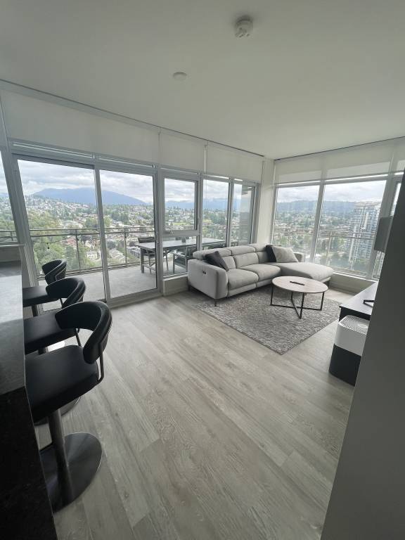 Apartment  New Westminster