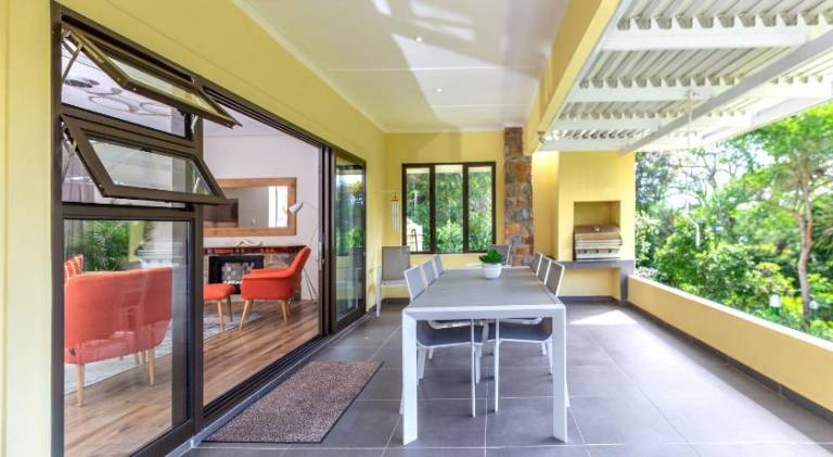 200 m&sup2; Ferienhaus