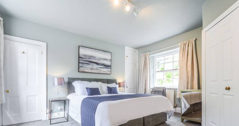 Cottage Cawsand