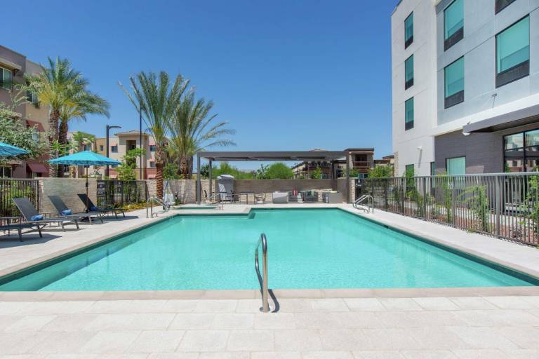 Hilton Garden Inn Surprise — photo 2