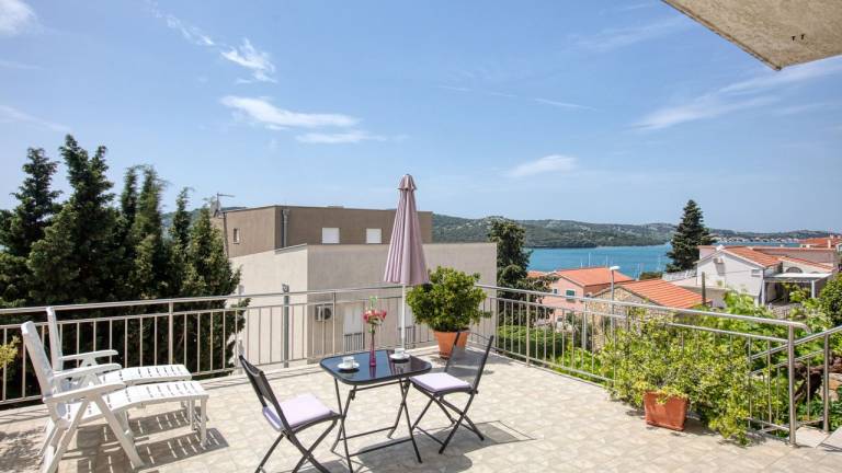 Apartman Tisno