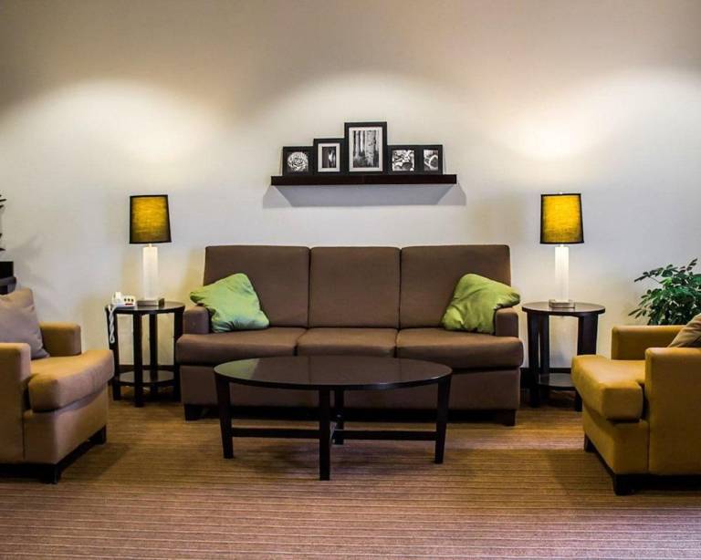 Express Inn & Suite — photo 5