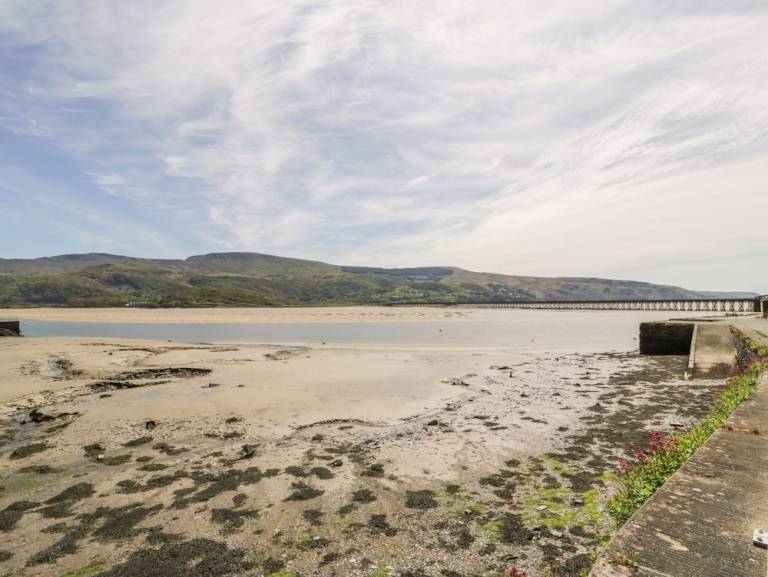 Apartment Fairbourne