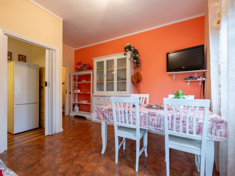 Rental apartment with terrace & garden — photo 5