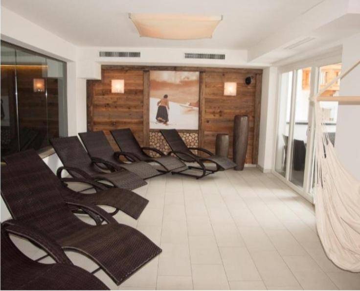 Rental apartment with sauna, terrace & hot tub — photo 2