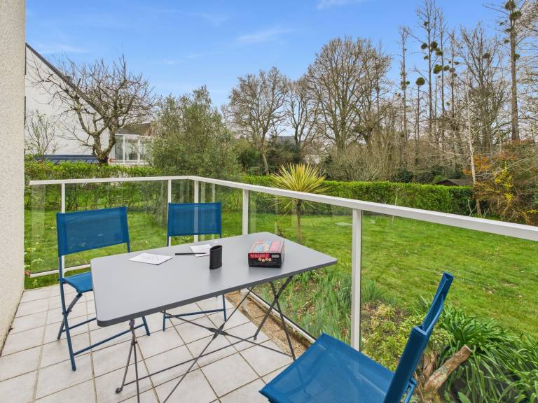 Vacation home with patio, garden & barbeque — photo 2