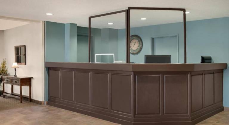 Travelodge by Wyndham Edson — photo 2