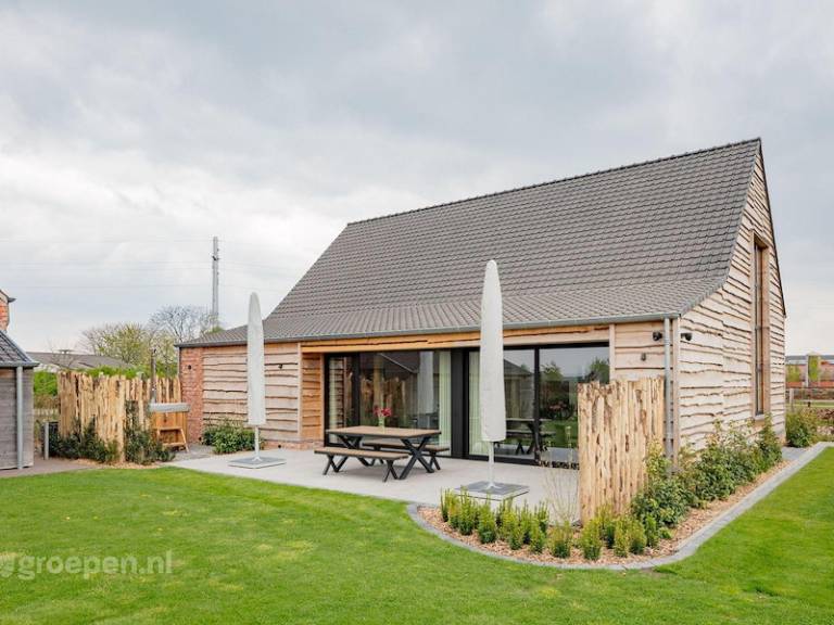 House  Geel
