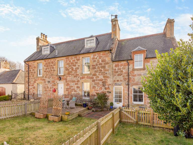 Cottage  Tain