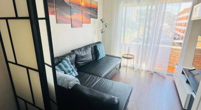 Apartment with pool — photo 2