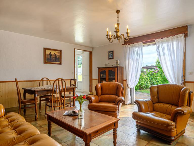 Fully equipped house with BBQ, garden & patio | Dogs allowed — photo 2