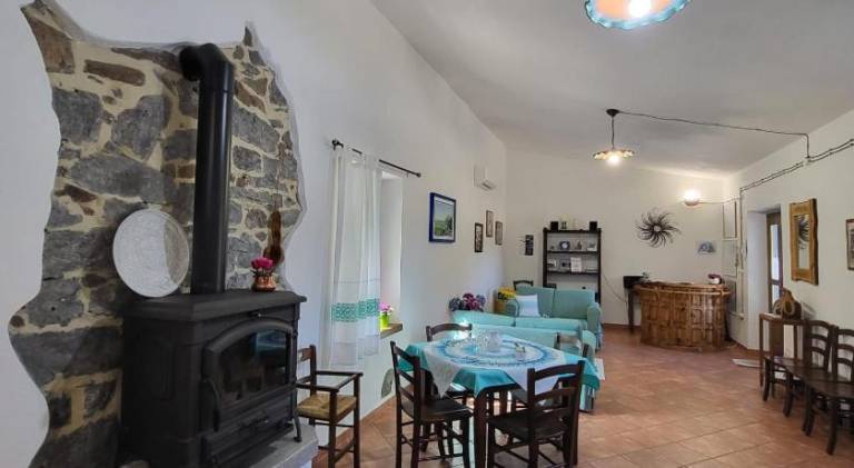 Farm with BBQ, terrace & garden | Pet-friendly — photo 3