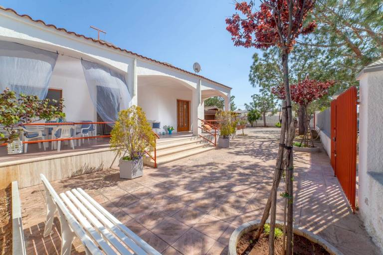 Family-friendly nice villa with garden & BBQ | Nature view | Close to the beach | Pet-friendly — photo 2