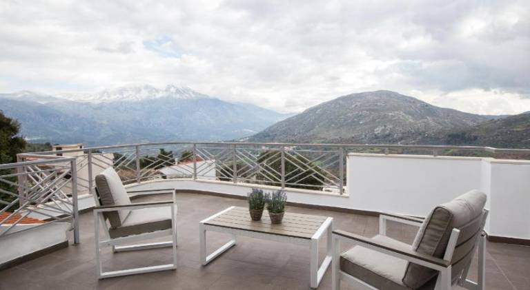 Fully equipped villa with garden, BBQ & private pool | Good for workation | Pet-friendly — photo 2