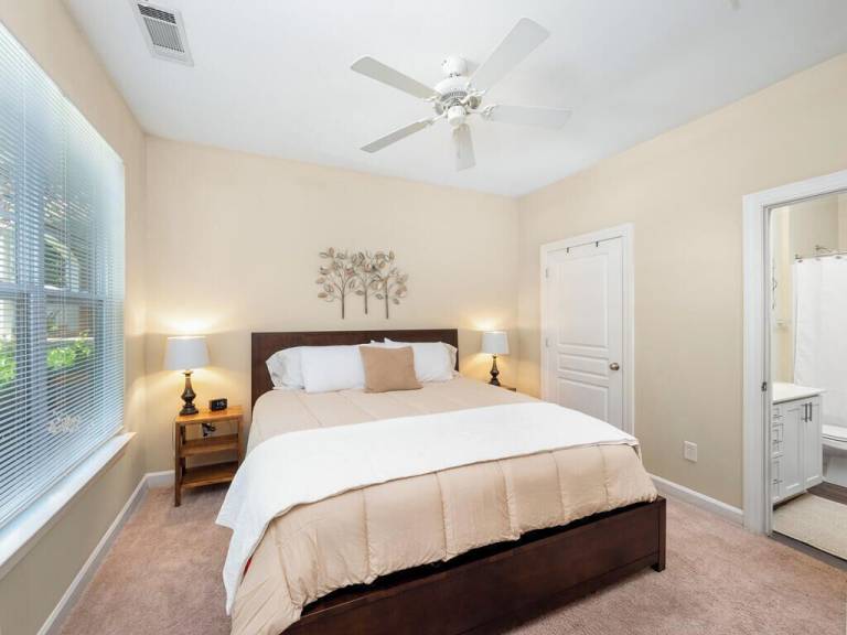 Apartment  Hemlock Ridge