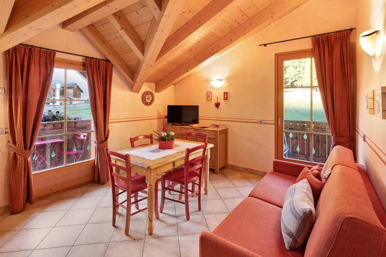 Holiday Apartment 'Stelle Chalet Martina' Near Ski Slopes with Garden & Wi-Fi in Sondrio