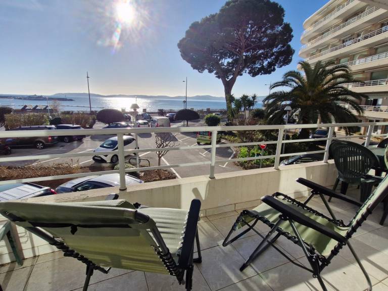 Rental apartment with 2 rooms for 4 persons — photo 3