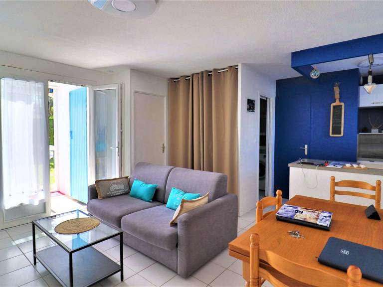 Holiday apartment with garden & barbecue — photo 2