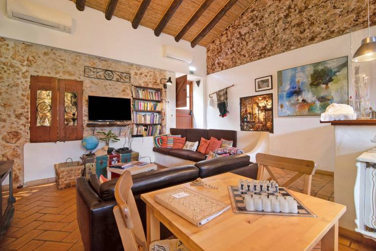 Holiday Home "Casa da Tita - Apartamento Celeiro" with Mountain View, Pool, A/C & Wi-Fi — photo 5