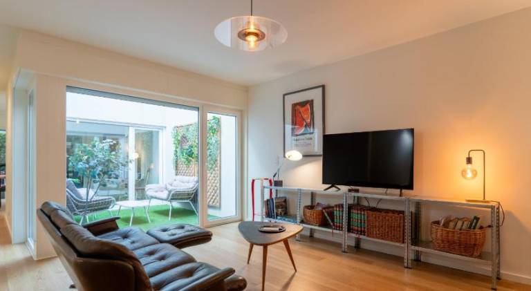 Rental apartment with yard & patio | Suitable for remote work in Porto