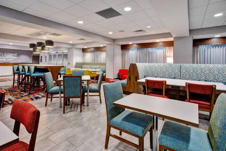 Hampton Inn by Hilton Paris — photo 4