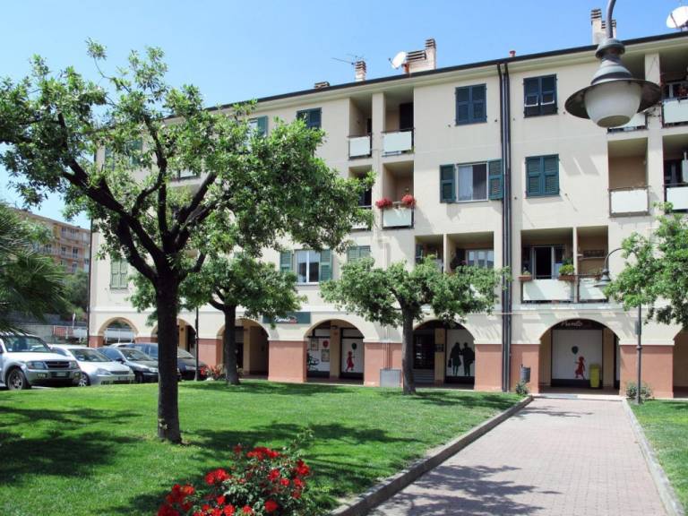 Appartamento Costarainera