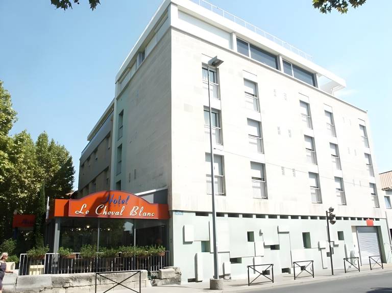 Le Cheval Blanc in Arles