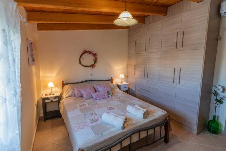 House with 1 room for 4 persons — photo 2