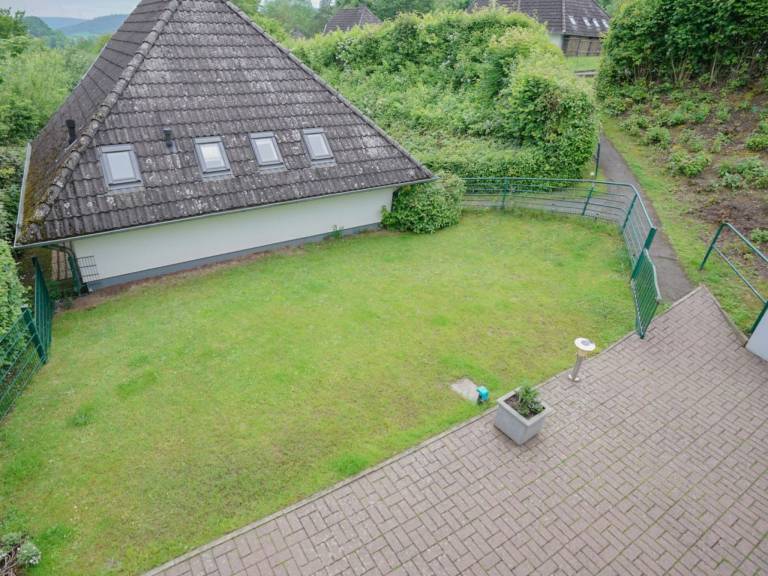 House with patio, barbecue & yard | Nature view — photo 3