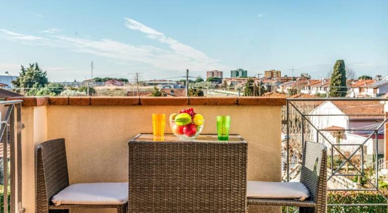 Rental apartment with 2 rooms for 5 persons — photo 5