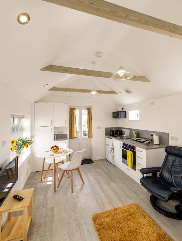 Apartment with patio & garden | Good for workation in Worthing