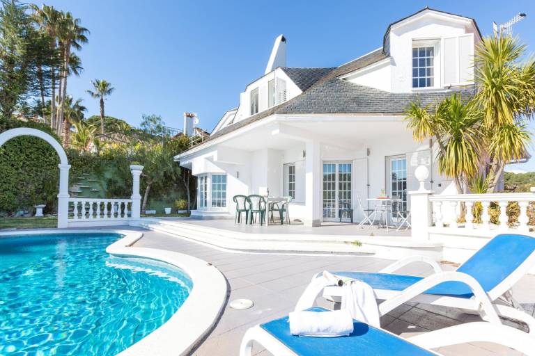 Ferienhaus in Blanes für max. 9 Personen, Ferienhaus in Blanes für max. 9 Personen,
