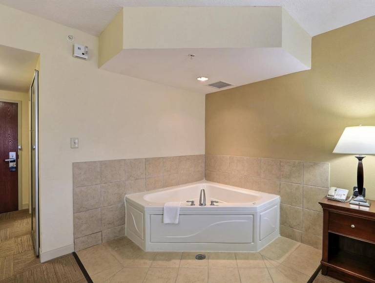 Hampton Inn & Suites Savannah - I-95 South - Gateway — photo 5
