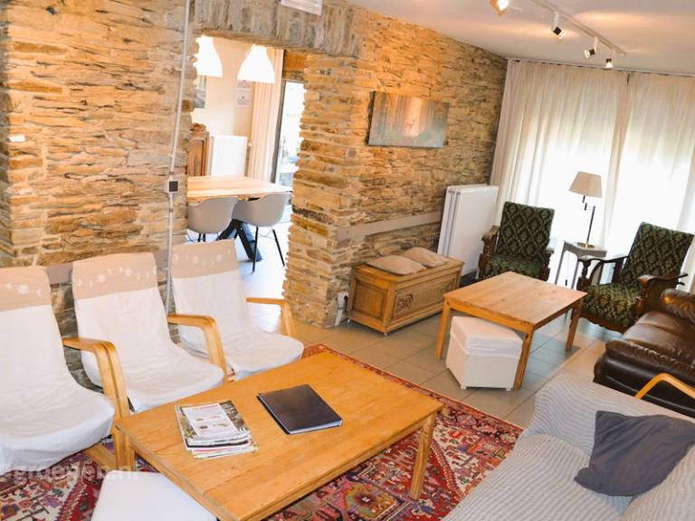 Fully equipped pleasant vacation home with patio & yard | Pets are welcome — photo 2